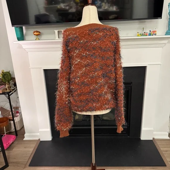 Molly Bracken Textured Eyelash Knit Sweater – Rust Orange (S) - Picture 6 of 11
